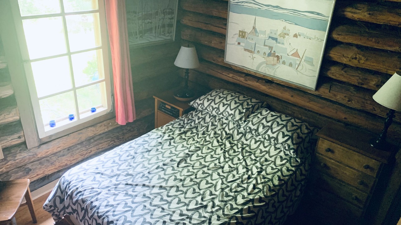 Photo of Bedroom in Bracebridge