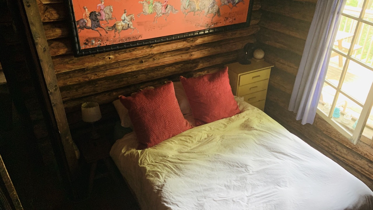 Photo of Bedroom in Bracebridge