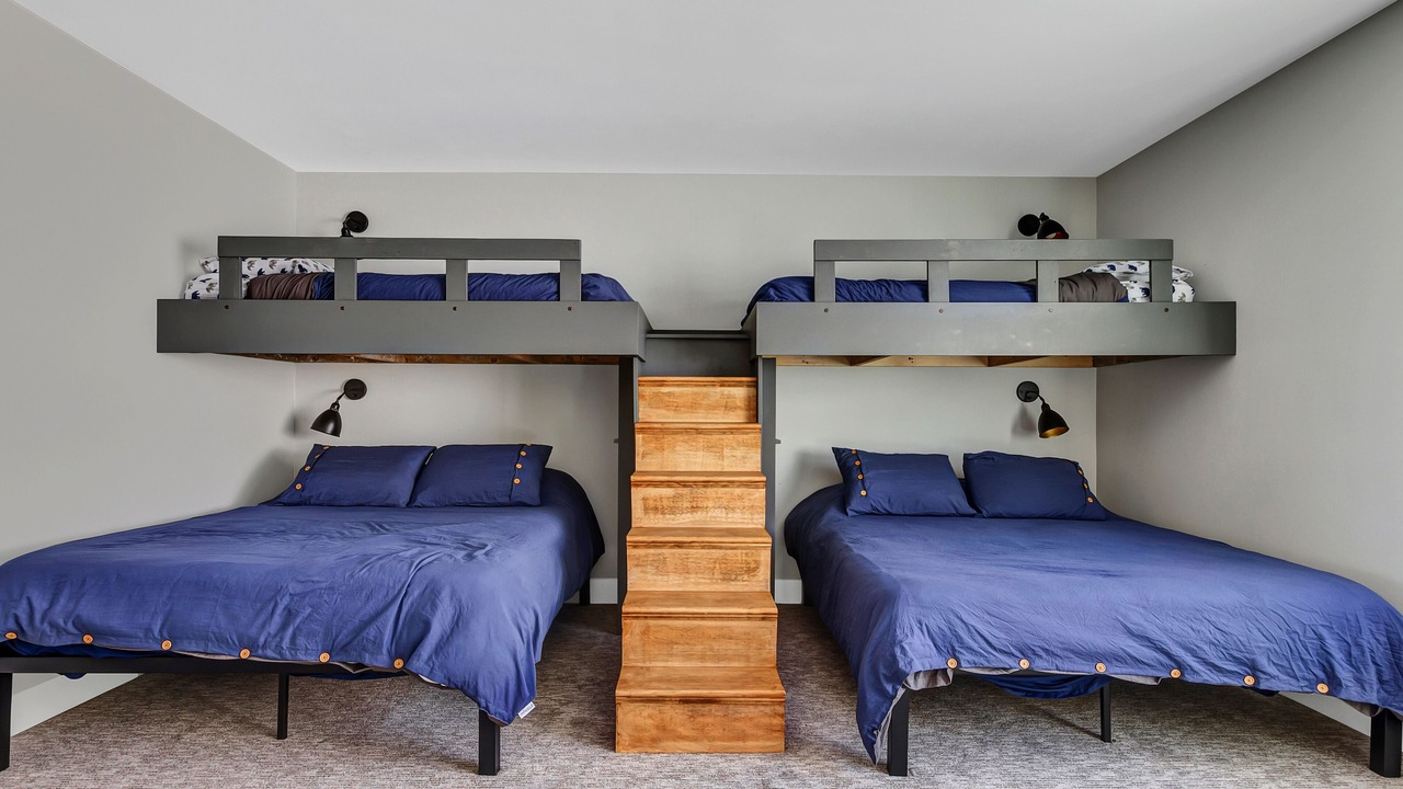 Photo of Bedroom in Silver Star Mountain