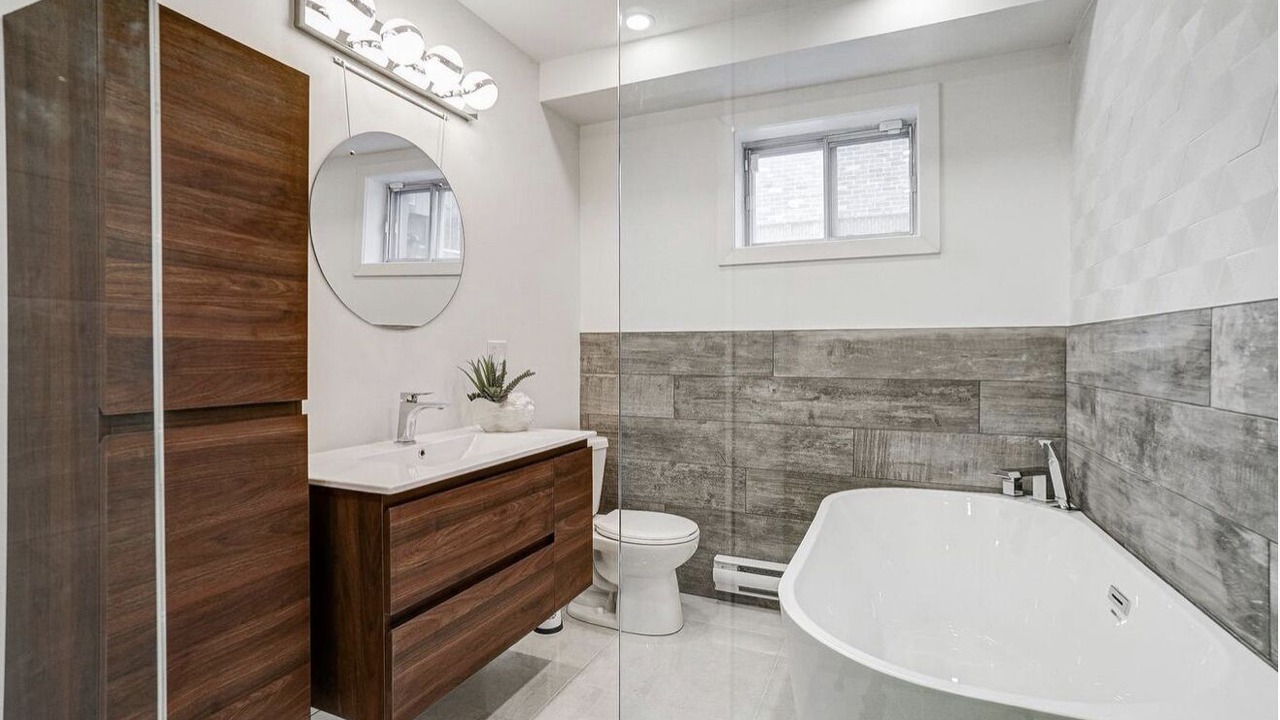 Photo of Bathroom in Brossard