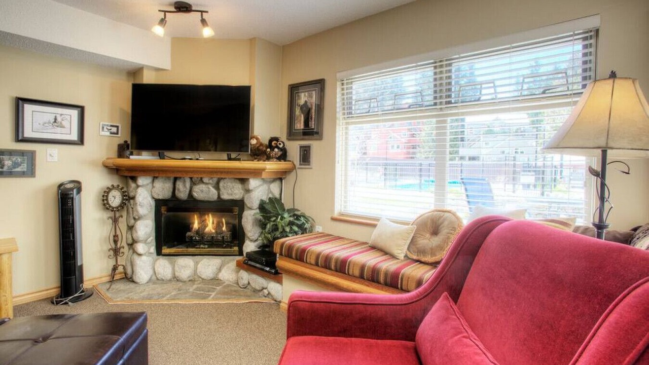 Photo of Livingroom in Whistler Creekside
