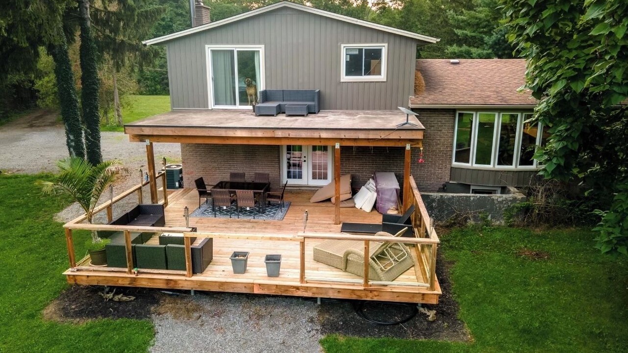 Photo of Outdoor in Pelham