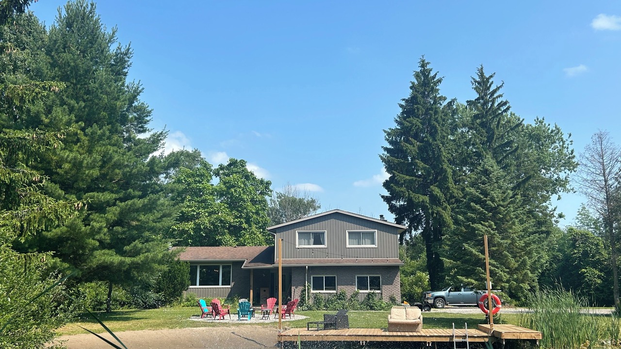 Photo of Outdoor in Pelham