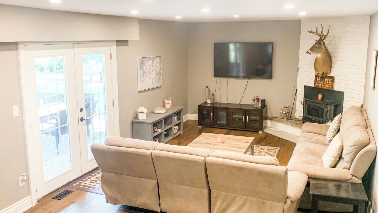 Photo of Livingroom in Pelham