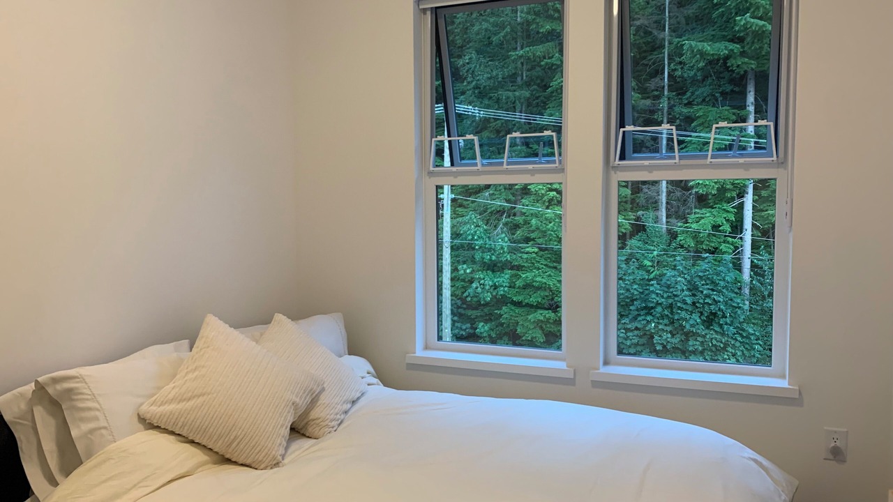 Photo of Bedroom in Britannia Beach