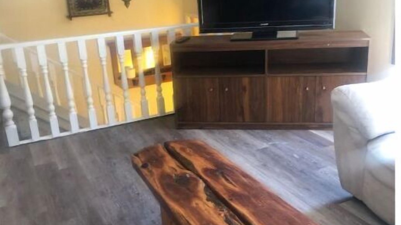 Photo of Livingroom in Boston Bar
