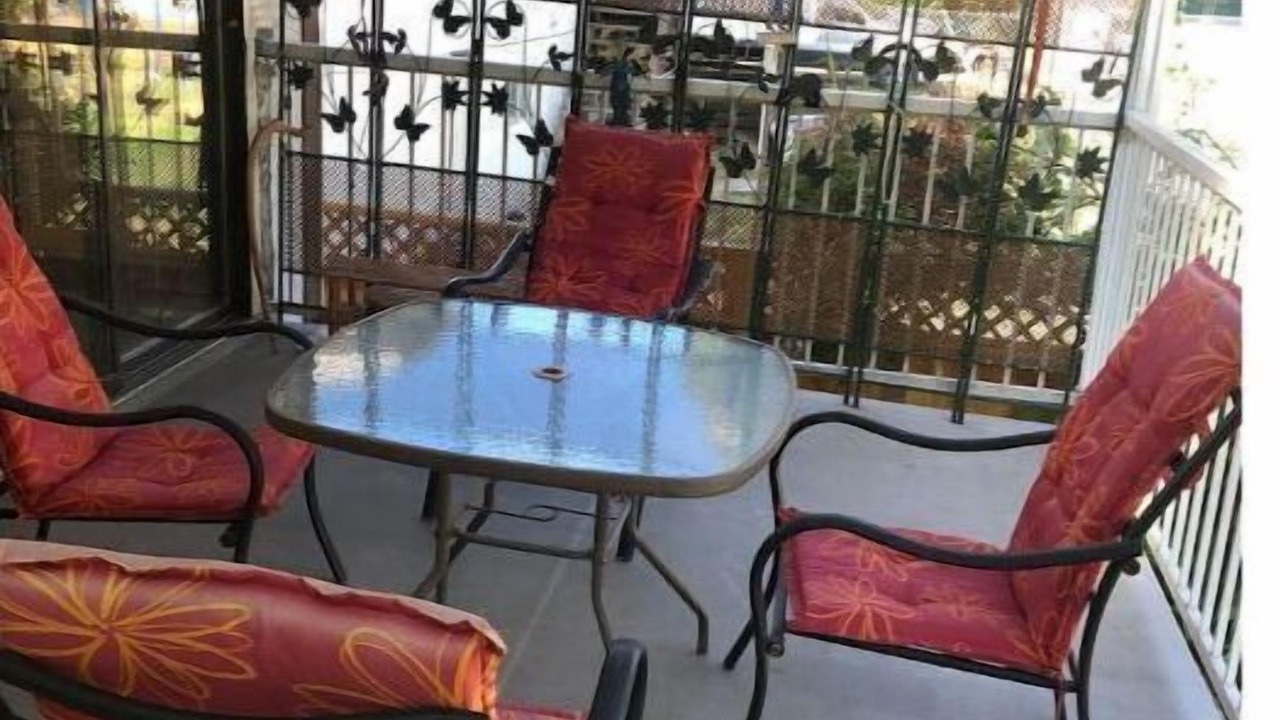 Photo of Patio Balcony in Boston Bar