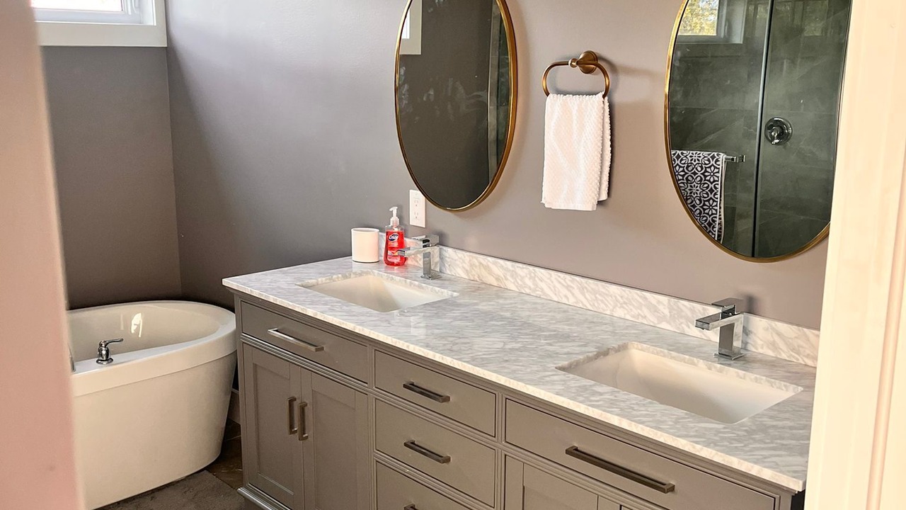 Photo of Bathroom in Sauble Beach
