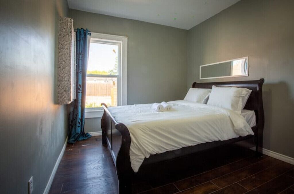 Photo of Bedroom in Trenton