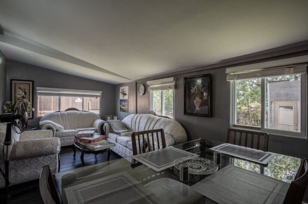 Photo of Livingroom in Trenton