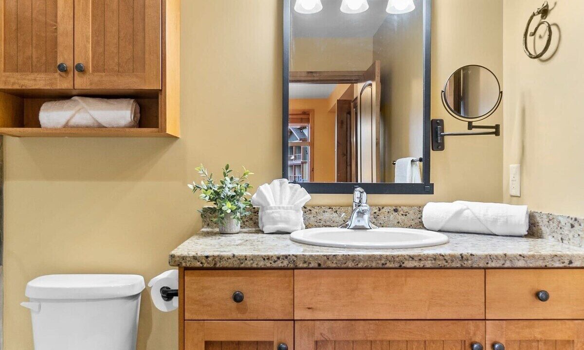 Photo of Bathroom in Big White Ski Resort