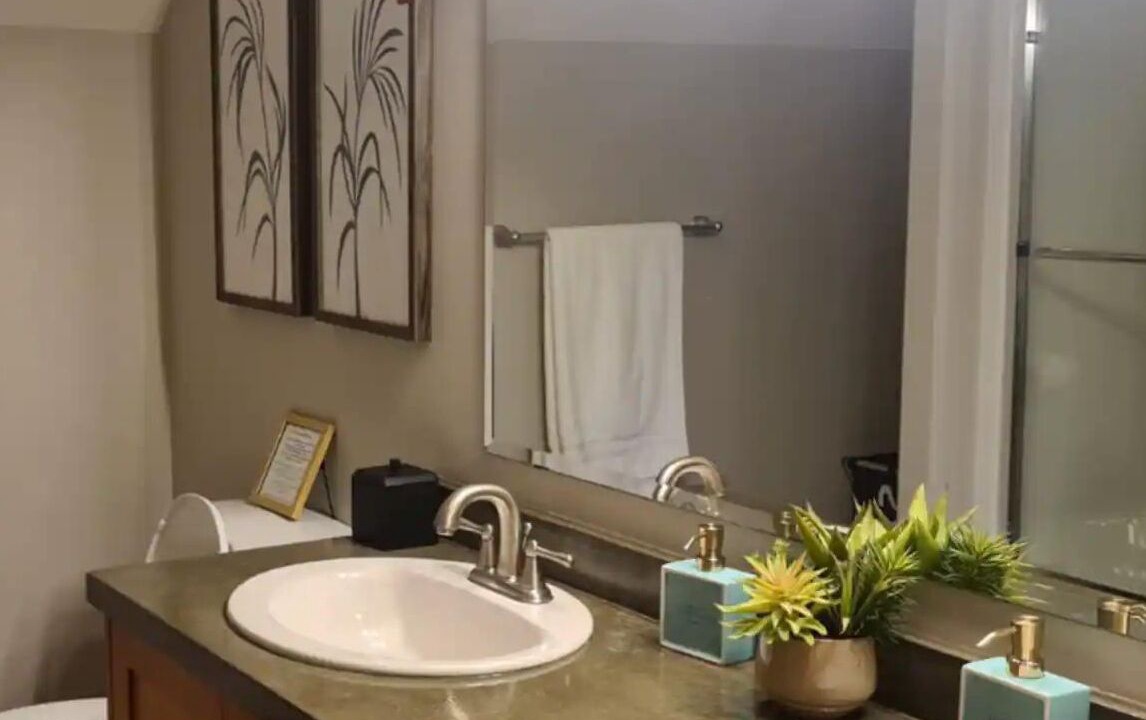 Photo of Bathroom in Central Saanich