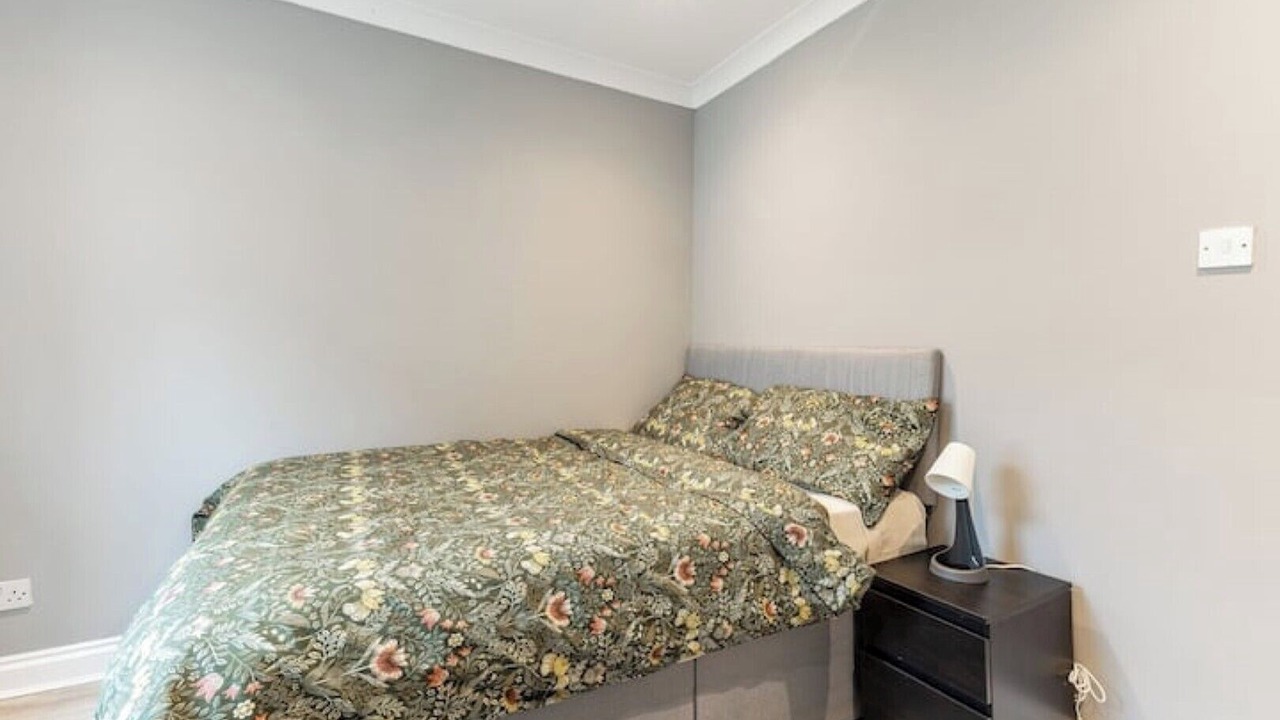 Photo of Bedroom in Dudden Hill