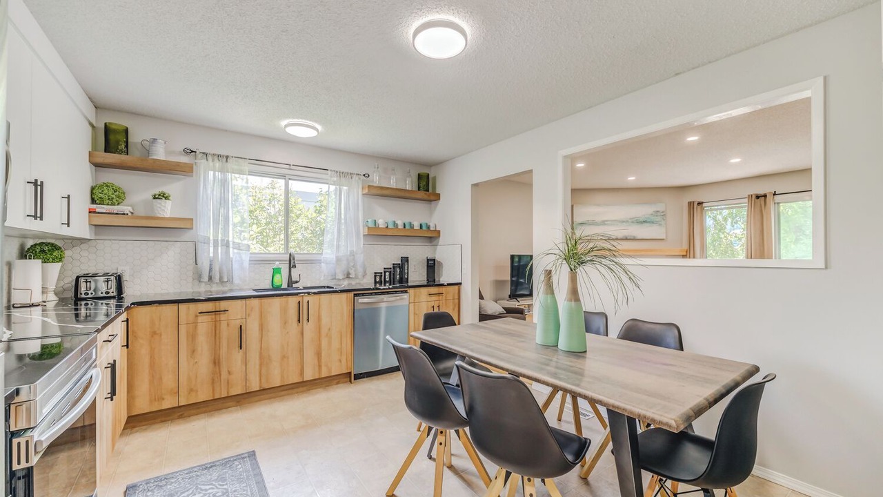 Photo of Livingroom in Crescent Heights