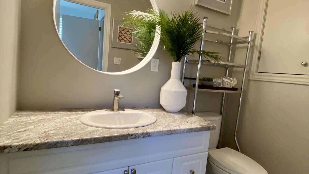 Photo of Bathroom in Clearview