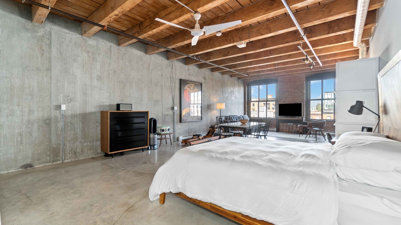 Photo of Bedroom in Gastown