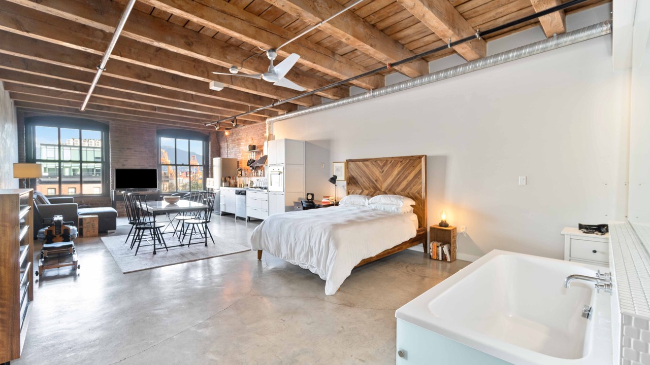 Photo of Bedroom in Gastown