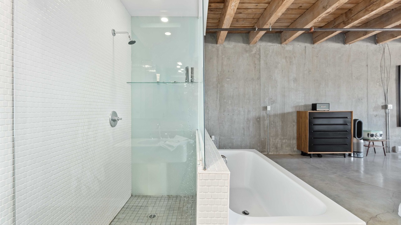 Photo of Bathroom in Gastown