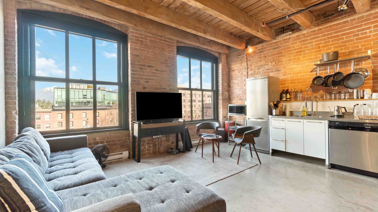 Photo of Livingroom in Gastown