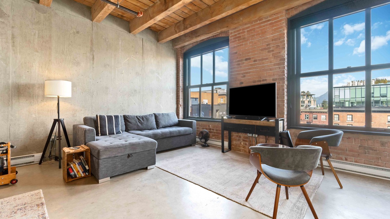 Photo of Livingroom in Gastown