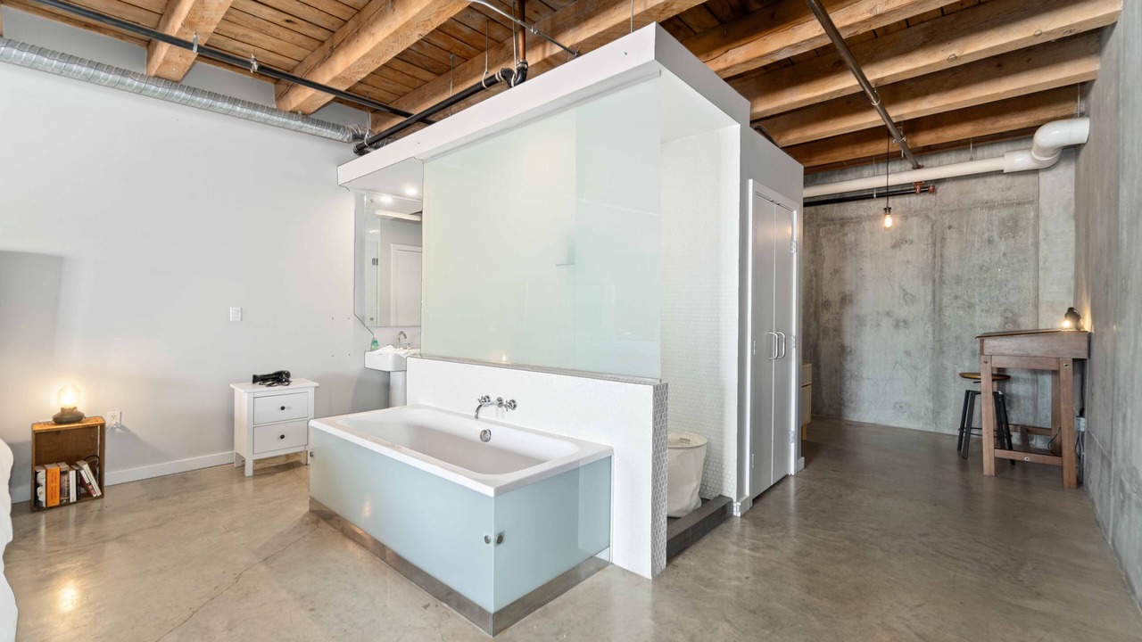 Photo of Bathroom in Gastown