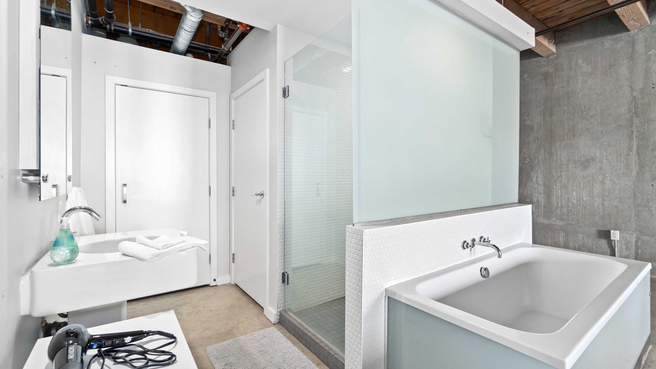 Photo of Bathroom in Gastown