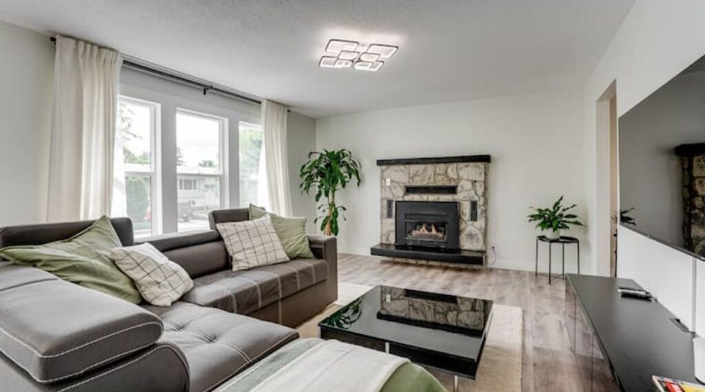 Photo of Livingroom in East Hill