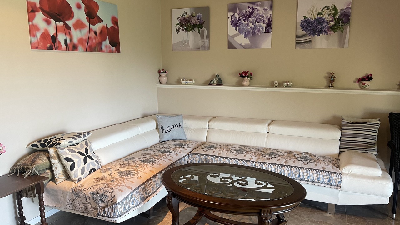 Photo of Livingroom in Powell River