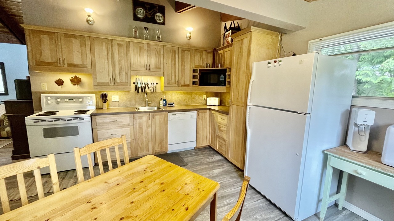 Photo of Kitchen in Swansea Point