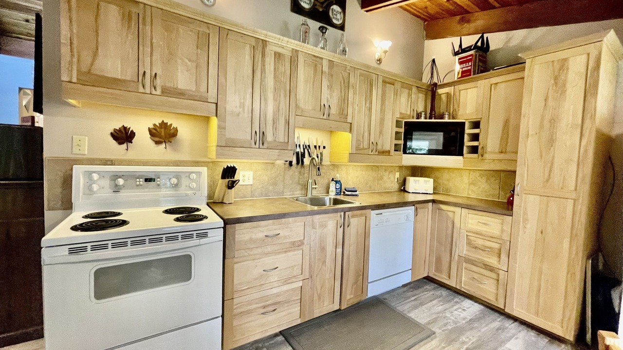 Photo of Kitchen in Swansea Point