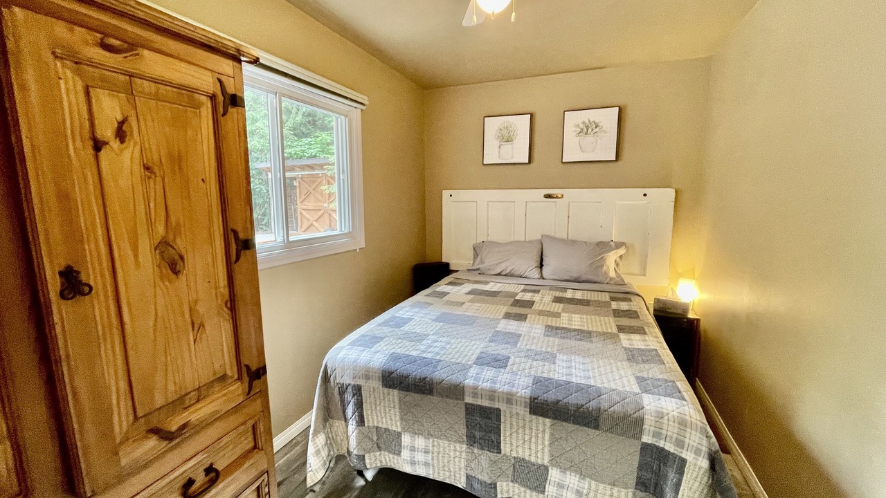 Photo of Bedroom in Swansea Point