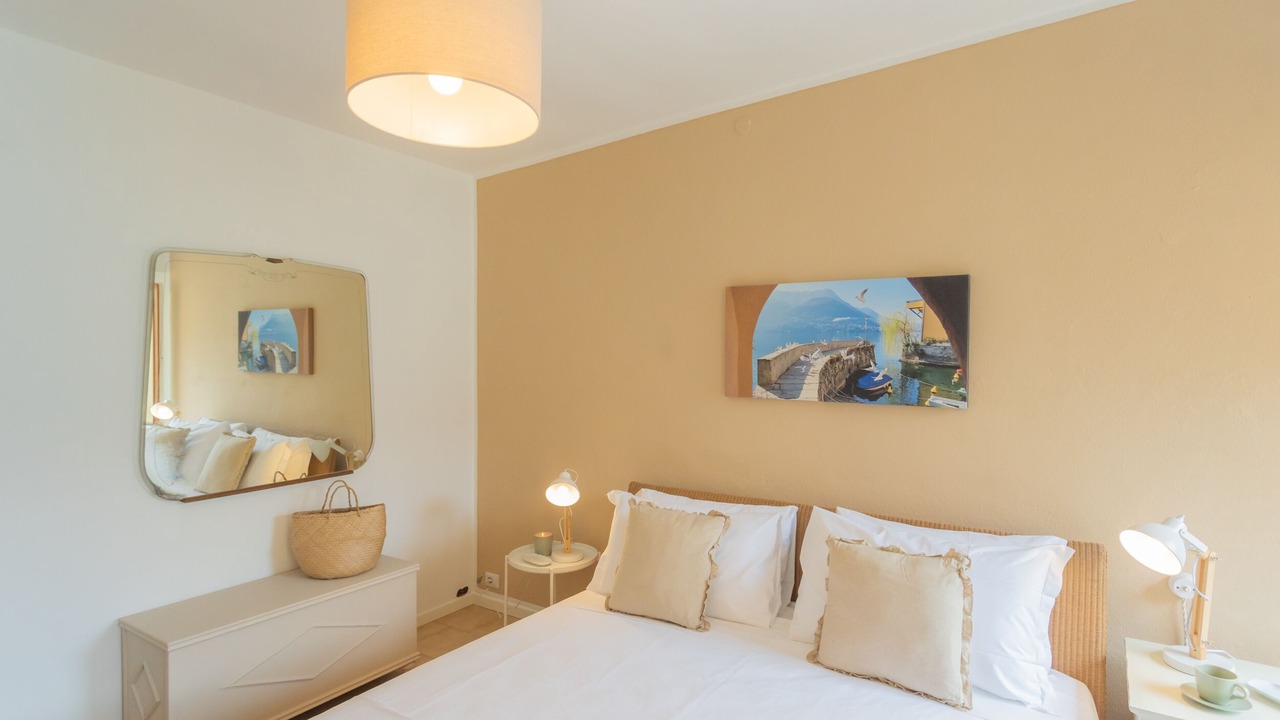 Photo of Bedroom in Carate Urio