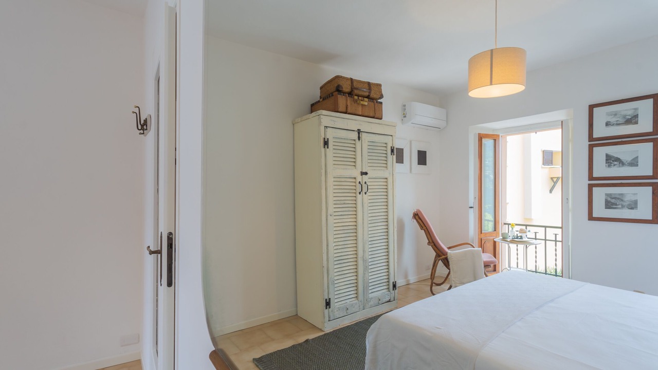 Photo of Bedroom in Carate Urio