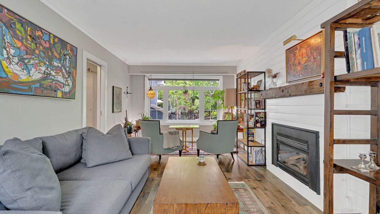 Photo of Livingroom in Barrie