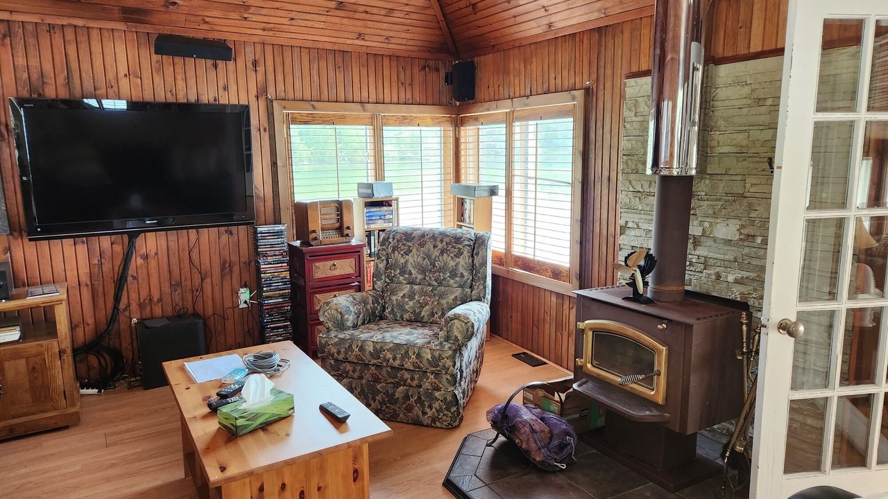 Photo of Bedroom in Washago