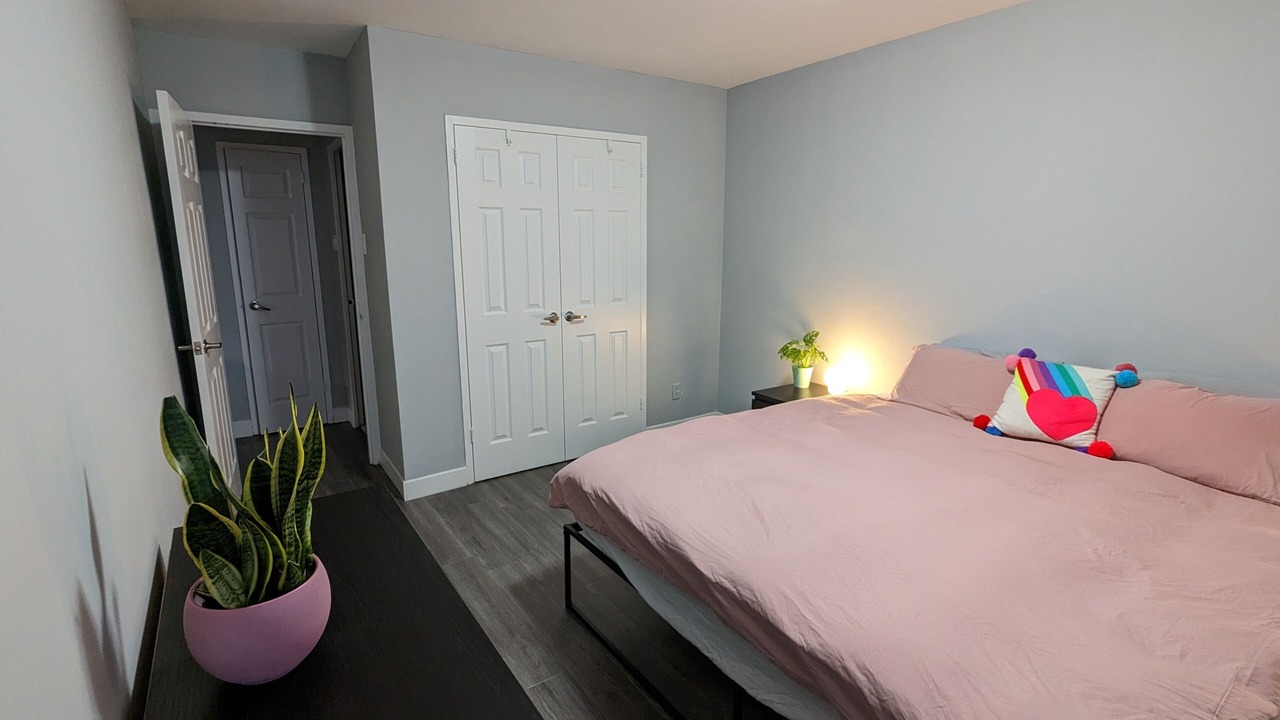 Photo of Bedroom in Church and Wellesley