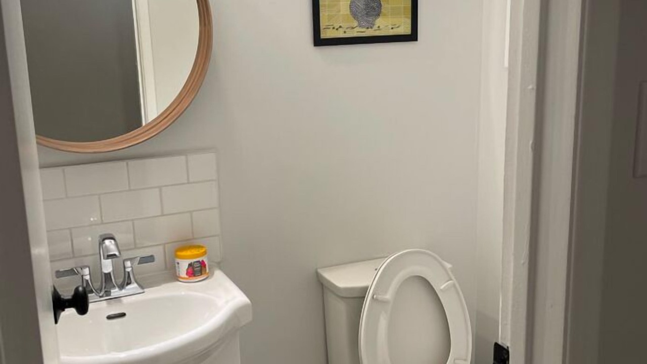 Photo of Bathroom in East Kildonan