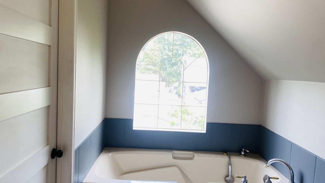 Photo of Bathroom in Canoe