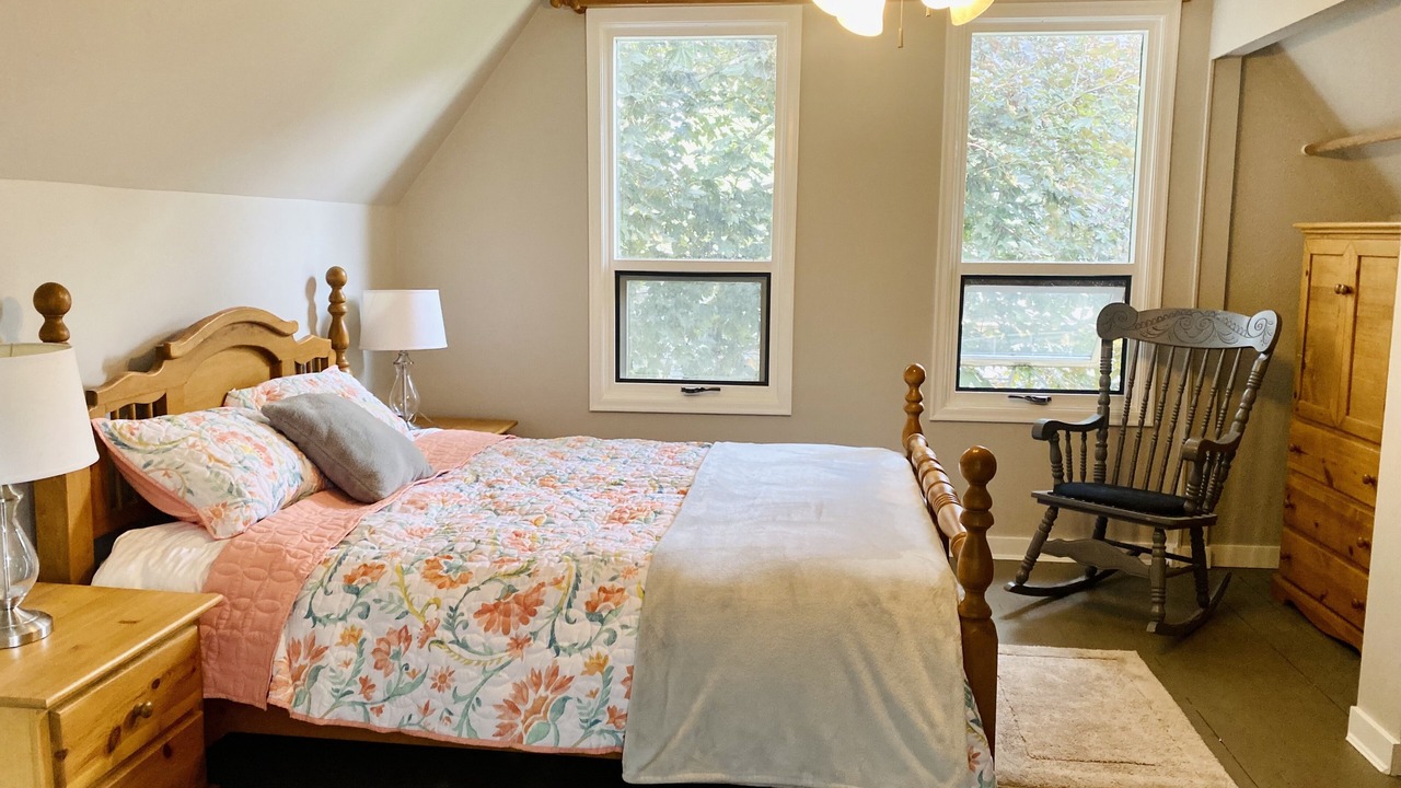 Photo of Bedroom in Canoe