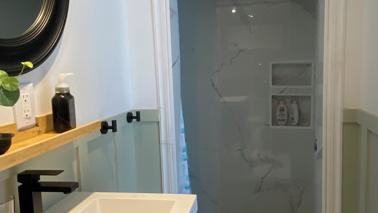 Photo of Bathroom in Grimsby