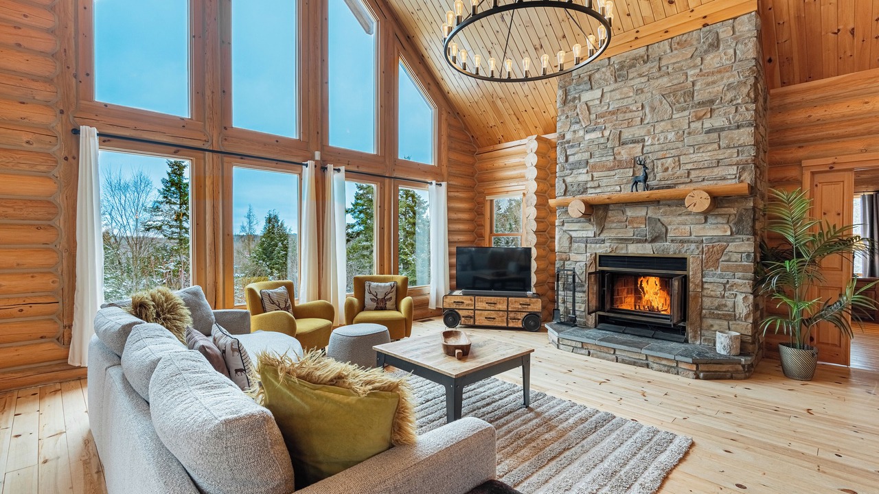 Photo of Livingroom in Fiddler Lake Resort
