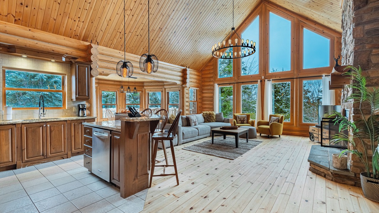 Photo of Livingroom in Fiddler Lake Resort
