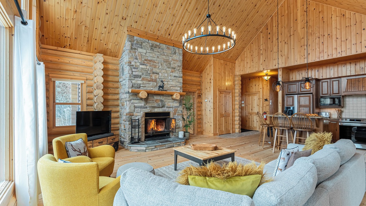 Photo of Livingroom in Fiddler Lake Resort