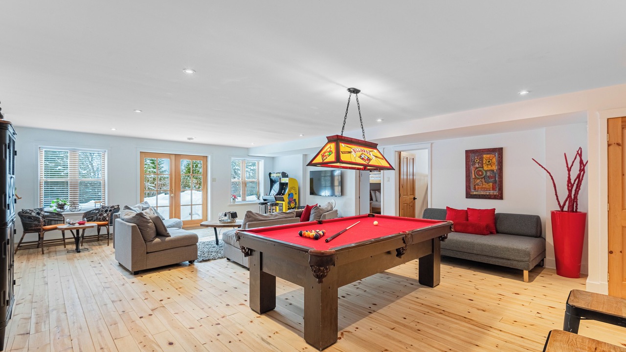 Photo of Livingroom in Fiddler Lake Resort