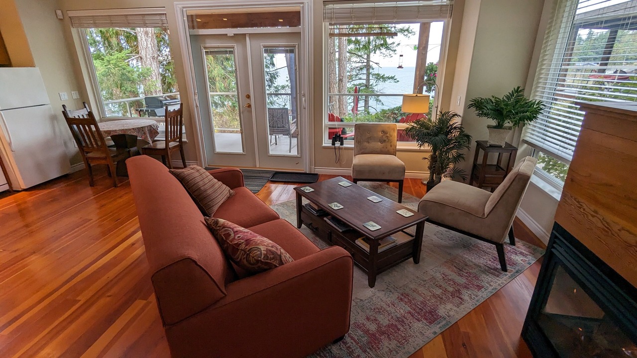 Photo of Livingroom in Powell River