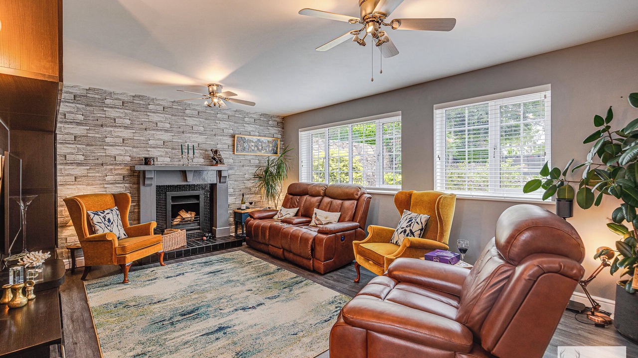 Photo of Livingroom in Markfield