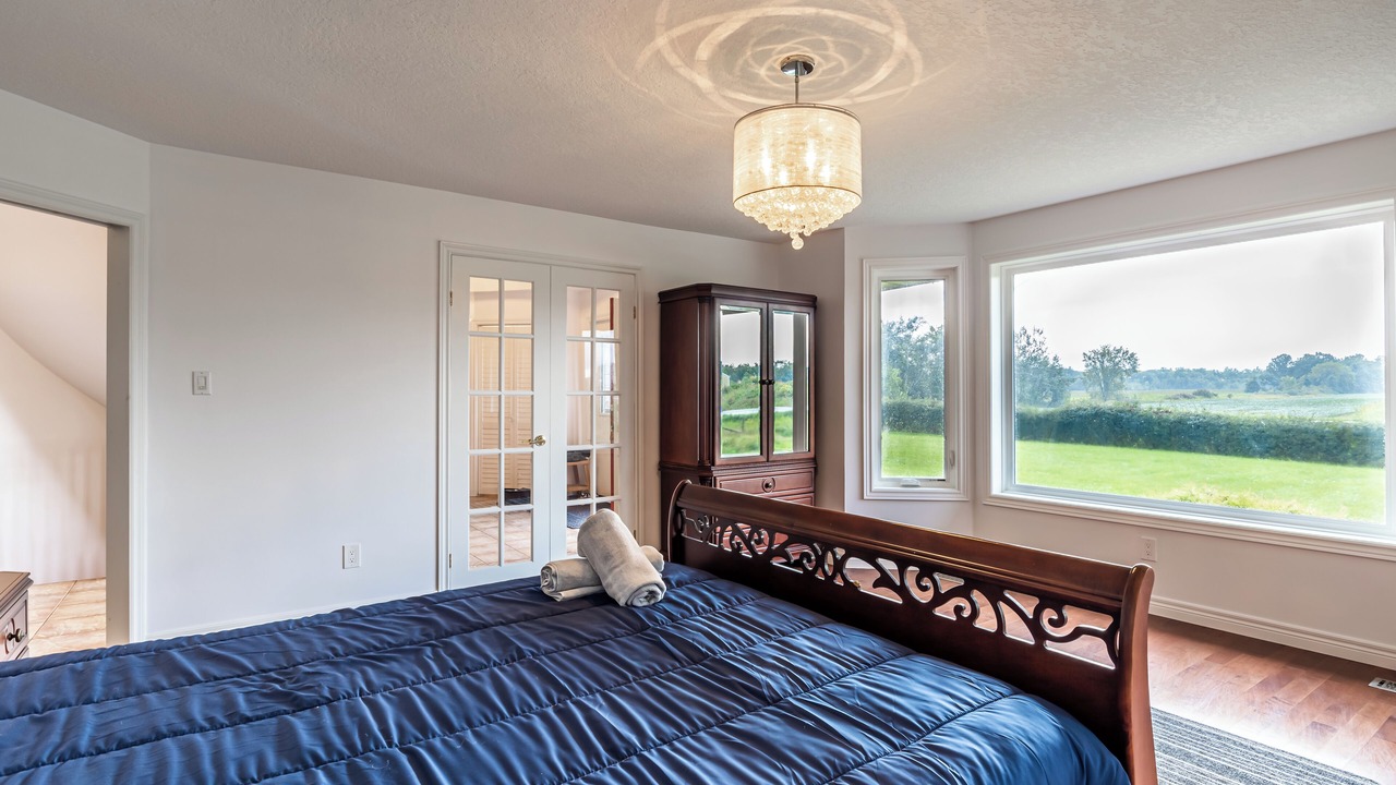 Photo of Bedroom in West Lincoln