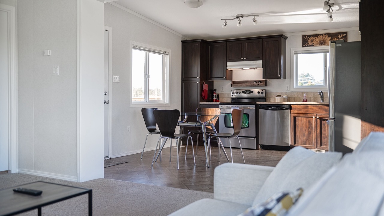 Photo of Livingroom in Saanichton