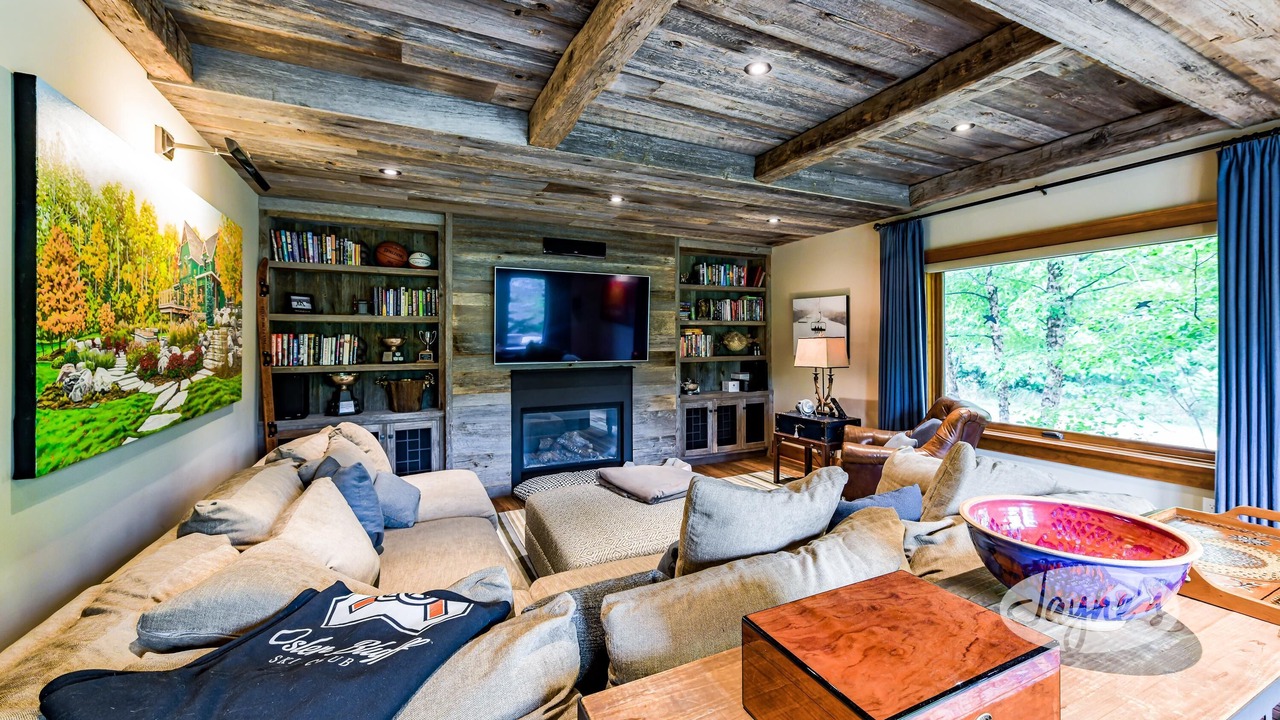 Photo of Livingroom in Clearview