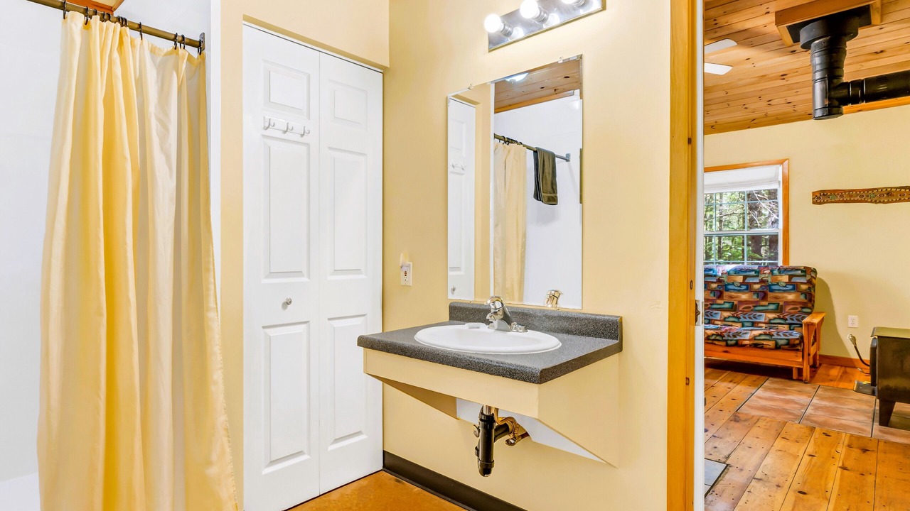Photo of Bathroom in Annapolis Subdivision D